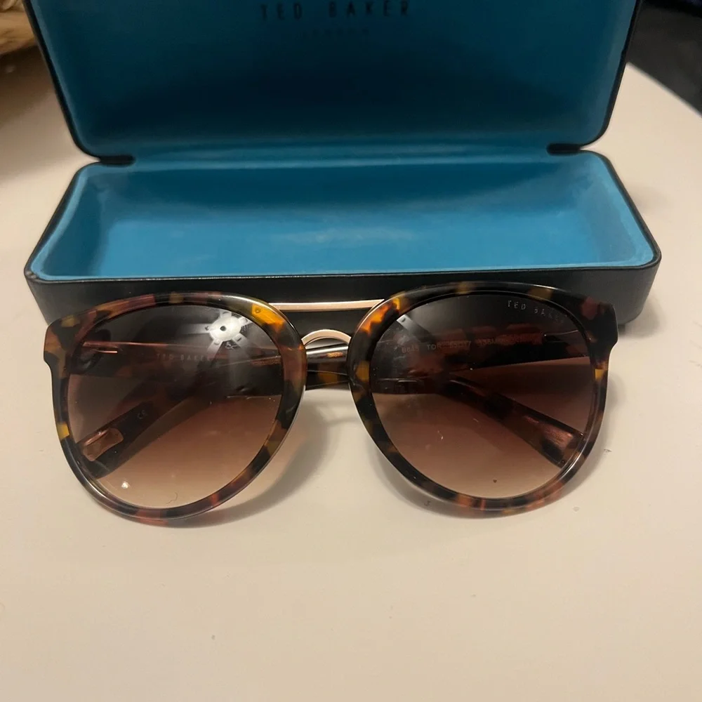Ted Baker B645 sunglasses woman’s tortoise 55mm gradient brown sunglasses‎